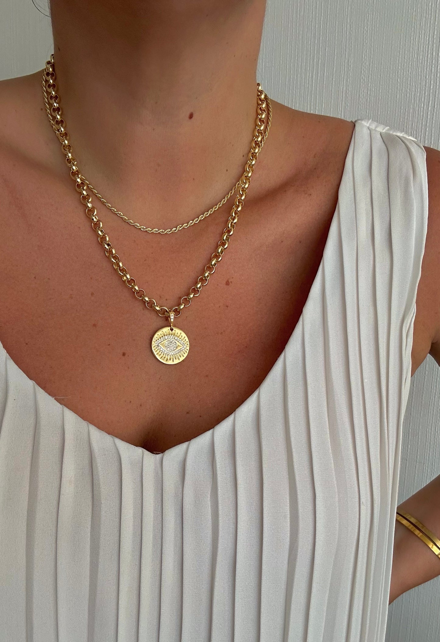 Collar medallón ojo turco