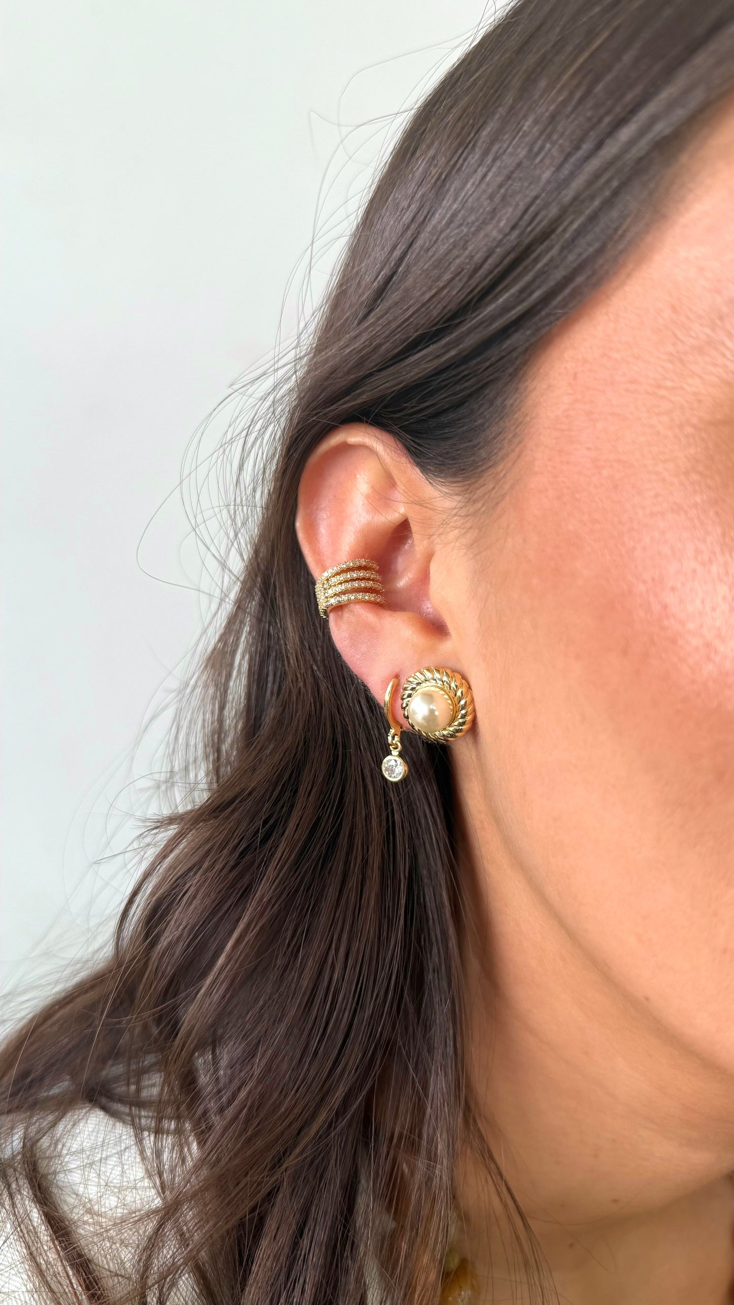 Aros perla torcida gold