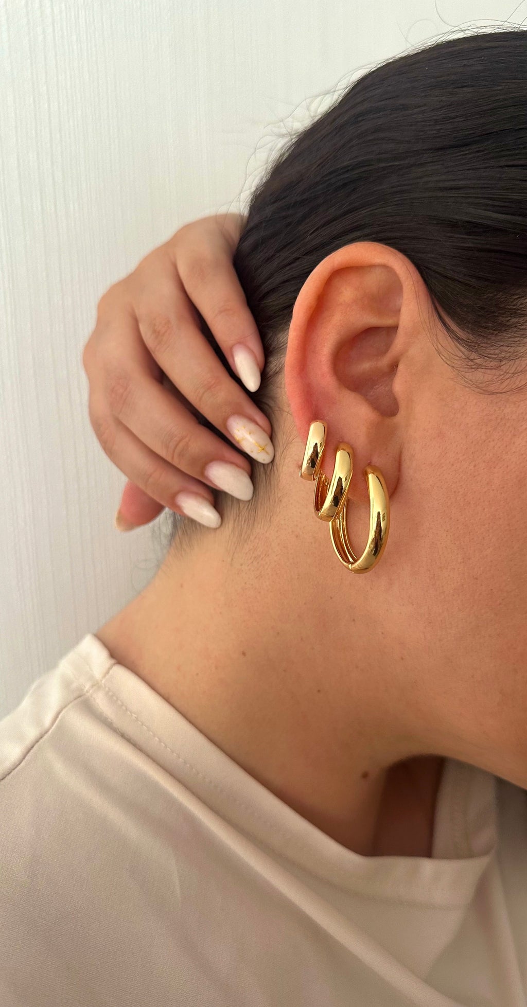 Golden hoops L