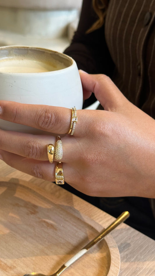 Anillo cuadrado zircones