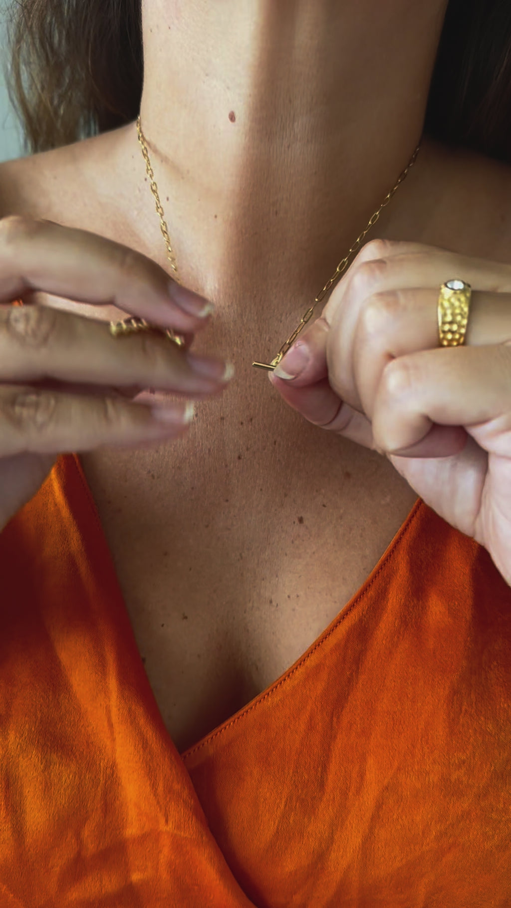 Collar cruz oro